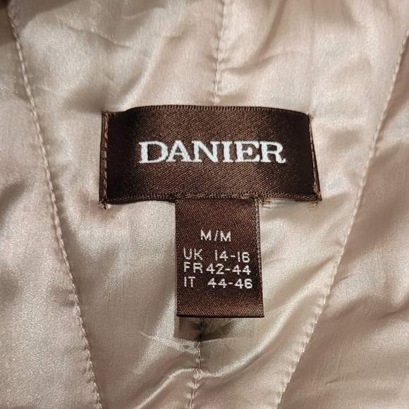 Danier taupe leather coat with under jacket liner size M like new - Picture 8 of 14